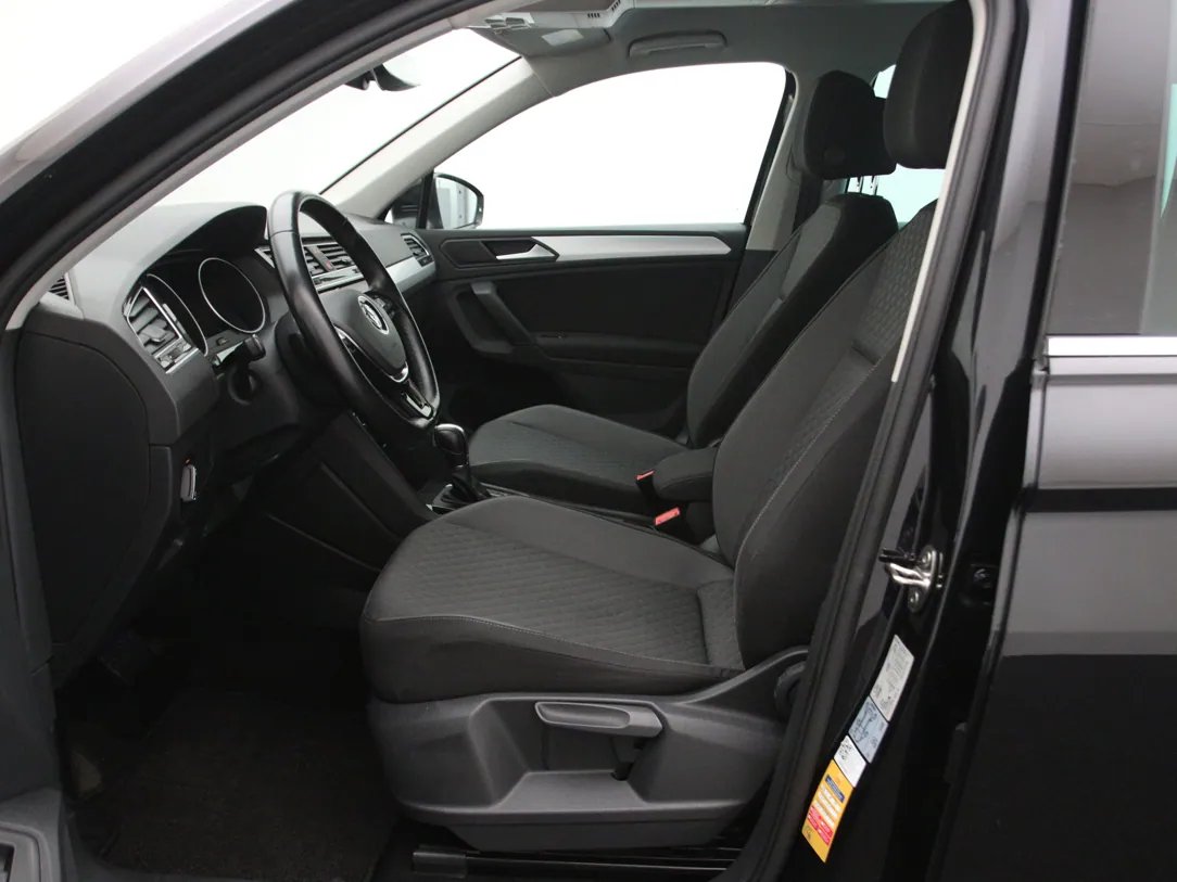 Volkswagen Tiguan — foto 5