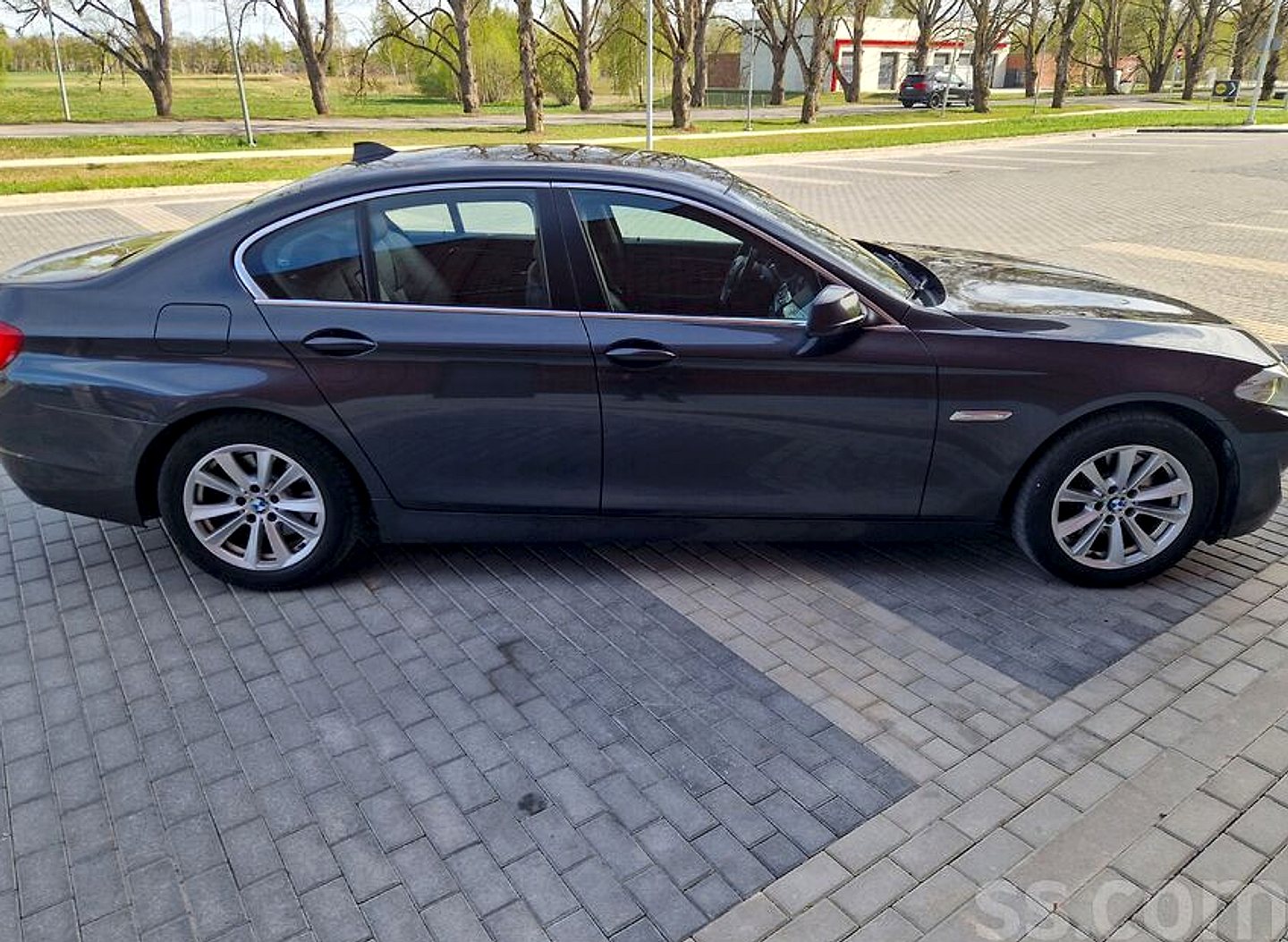 BMW 528 — foto 3