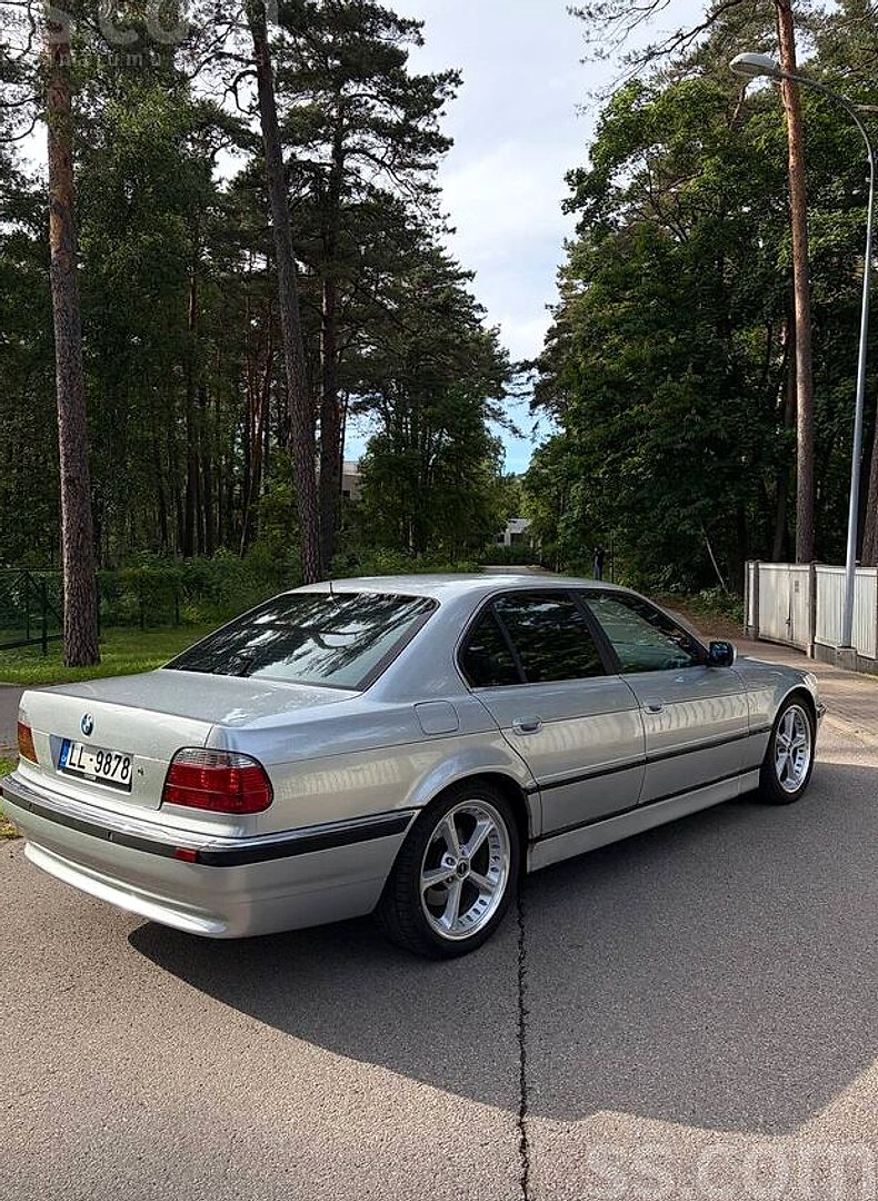 BMW 735 — foto 3