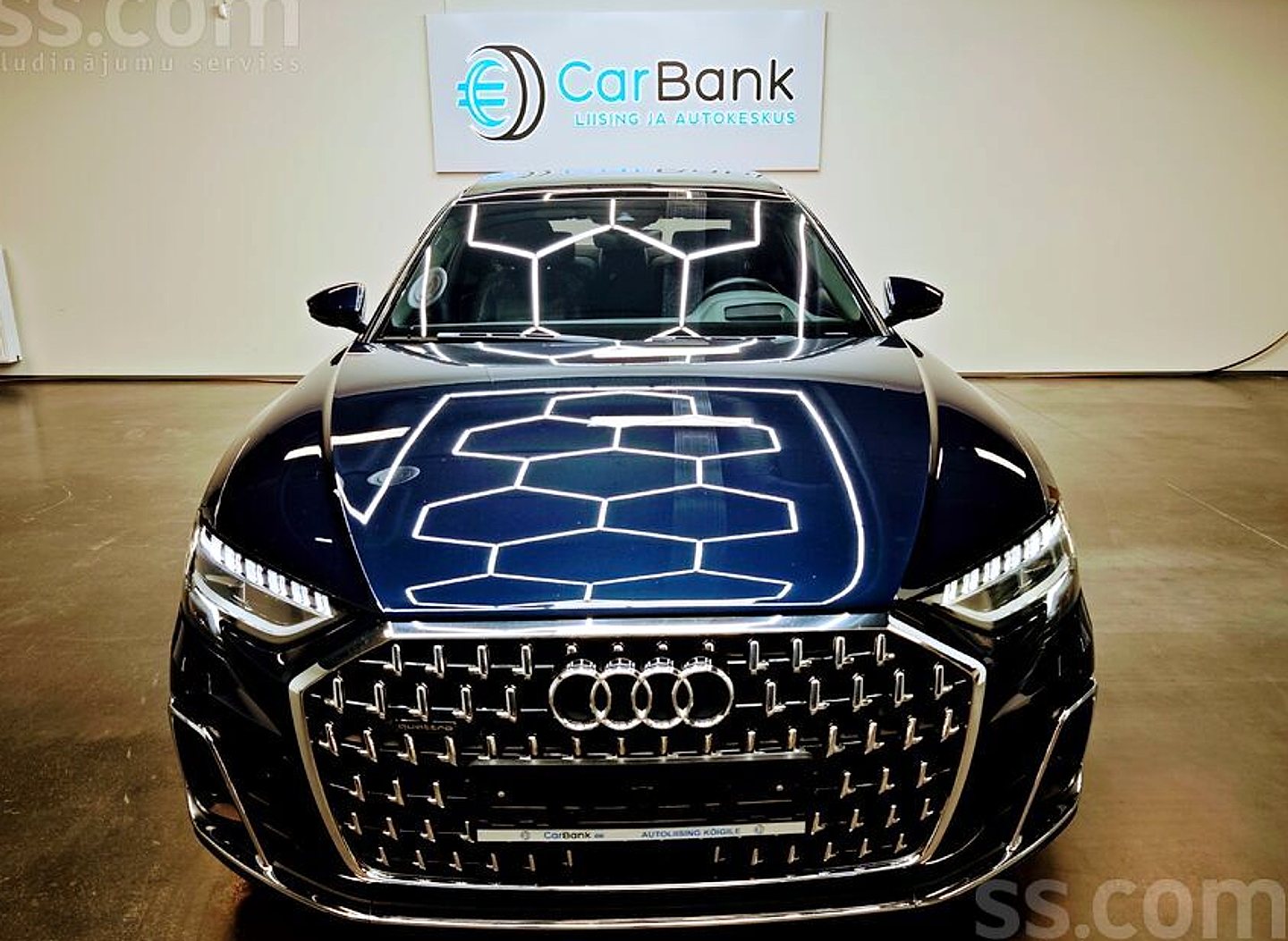 Audi A8 — foto 2