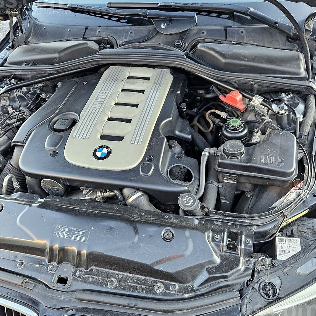 BMW 525 — foto 2