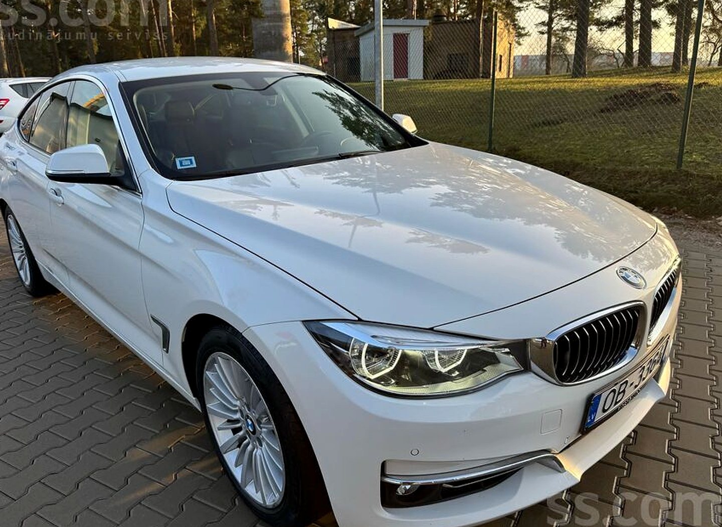 BMW 320 — foto 6