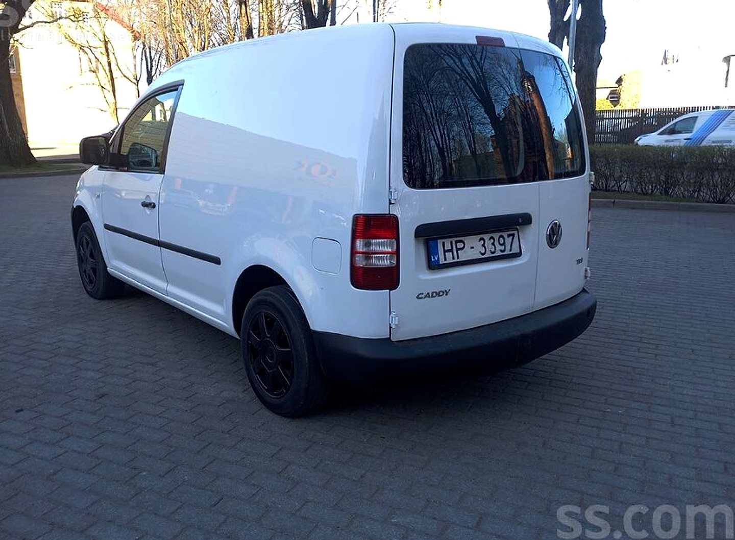 Volkswagen Caddy — foto 5