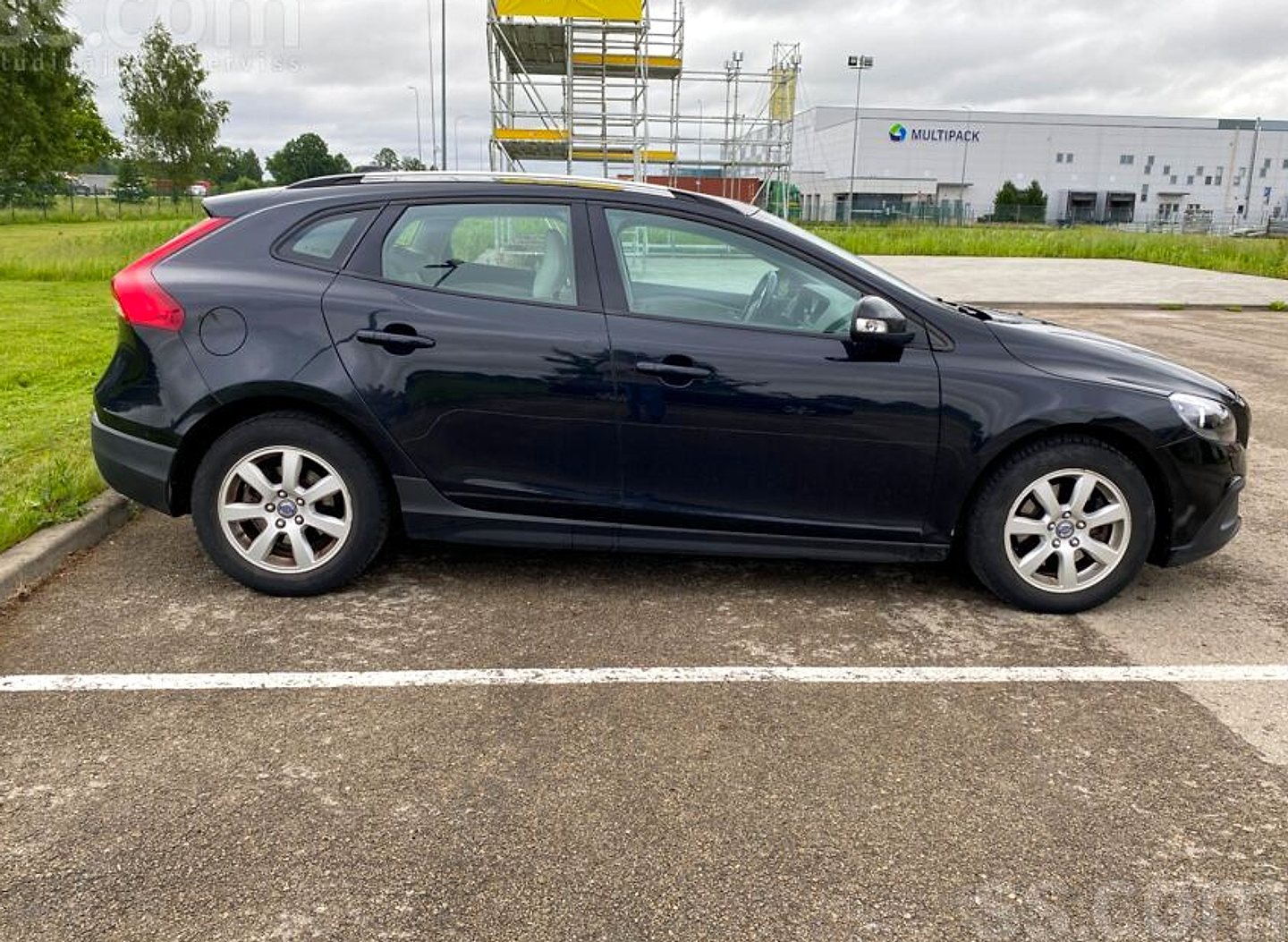 Volvo V40, 2013. gads