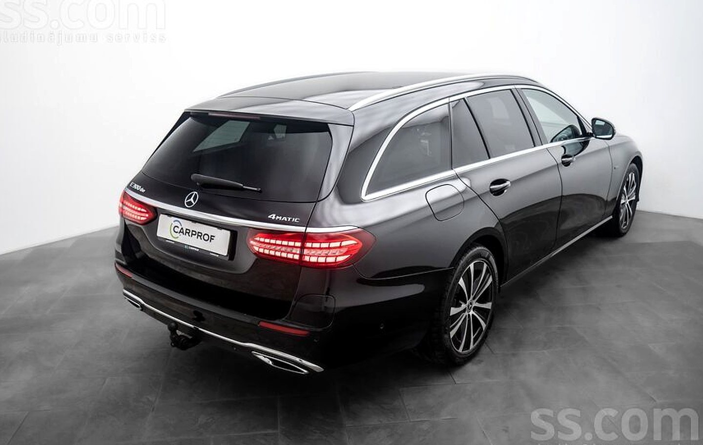 Mercedes-Benz E300 — foto 4