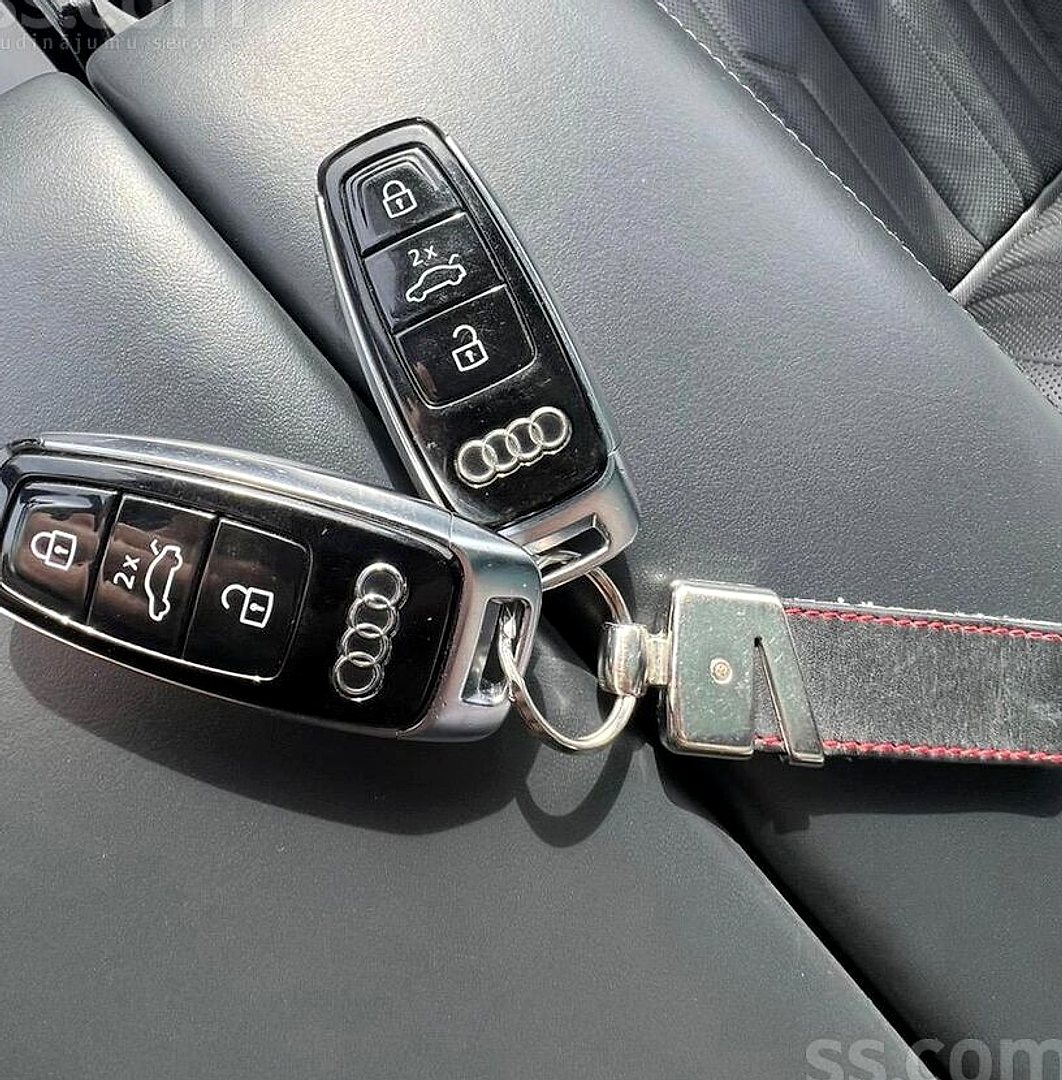 Audi A8 — foto 6