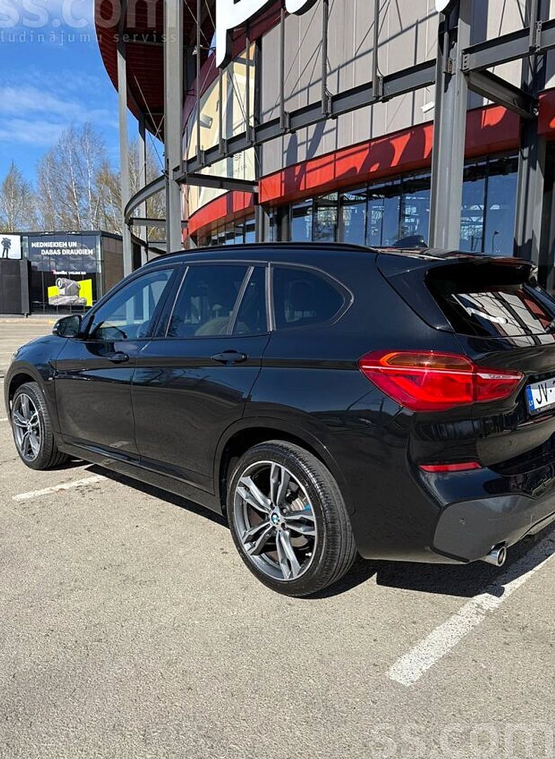 BMW X1 — foto 4