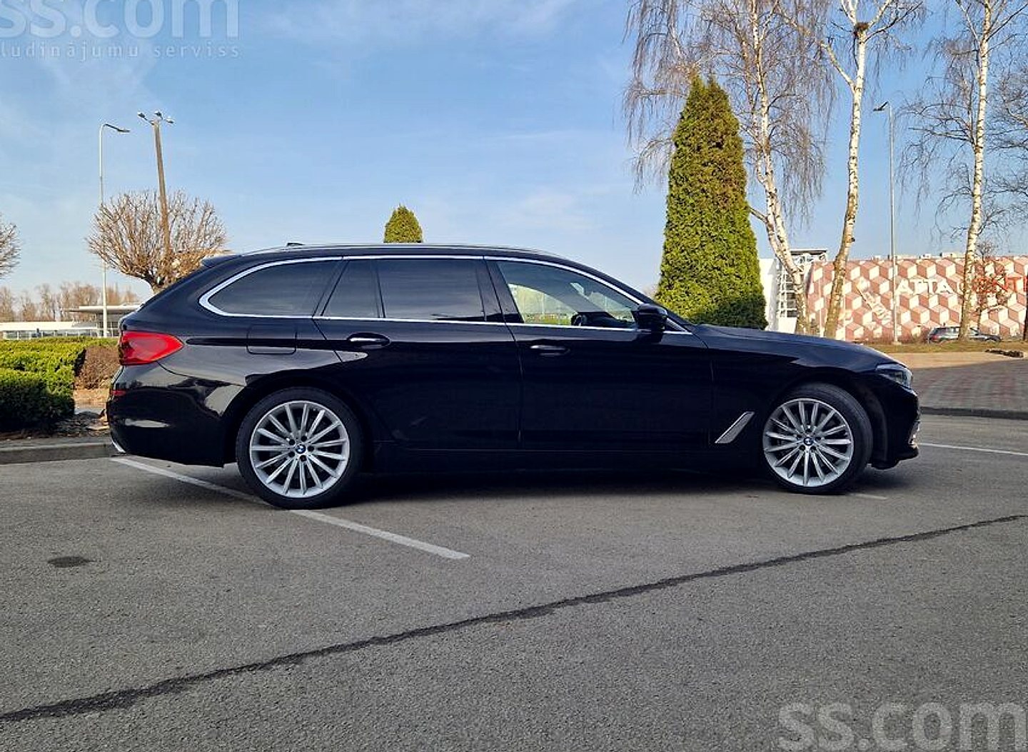 BMW 540 — foto 2
