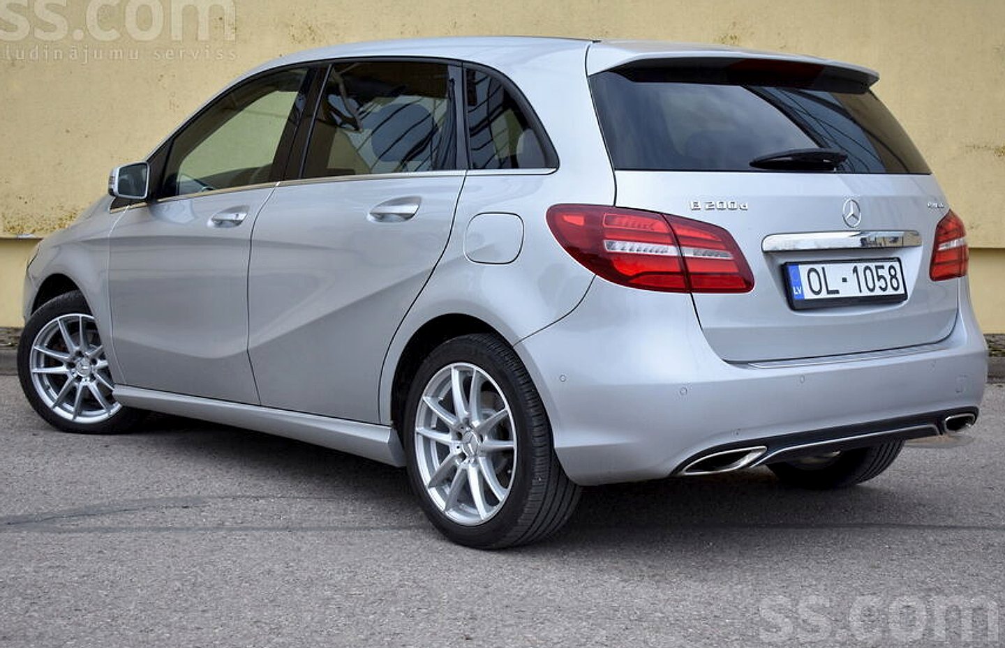 Mercedes-Benz B200 — foto 2