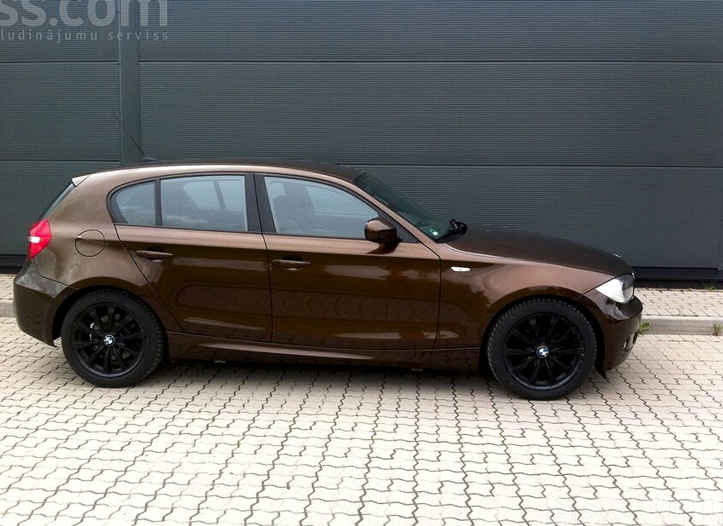 BMW 118 — foto 2