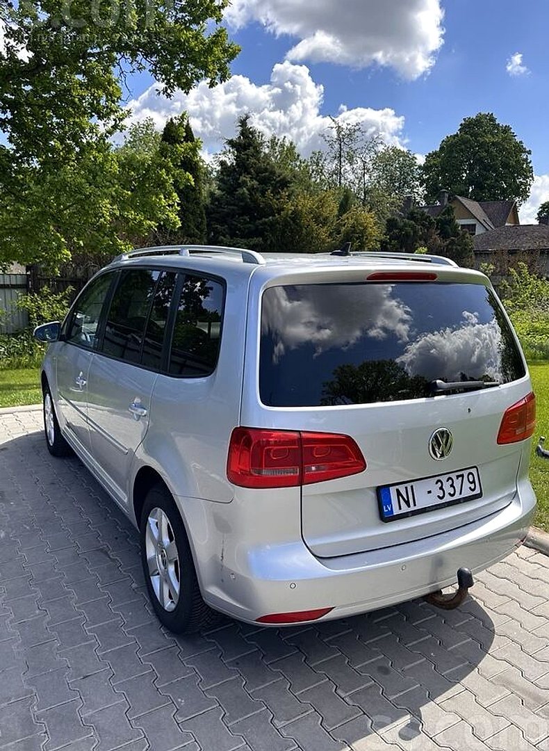Volkswagen Touran — foto 2