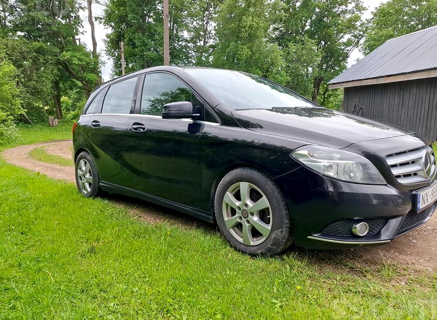 Mercedes-Benz B180 — foto 4