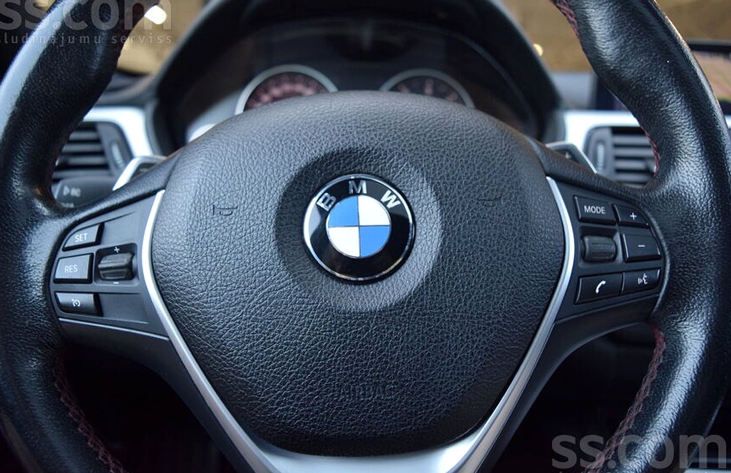 BMW 320 — foto 6