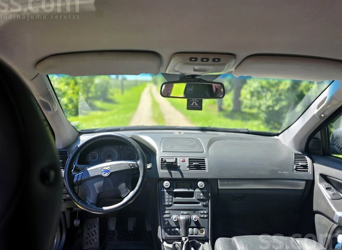 Volvo XC 90 — foto 4