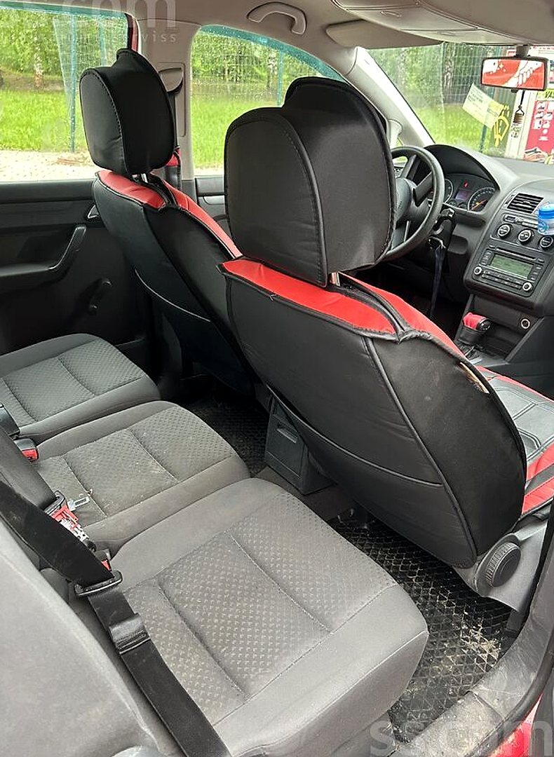 Volkswagen Touran — foto 4