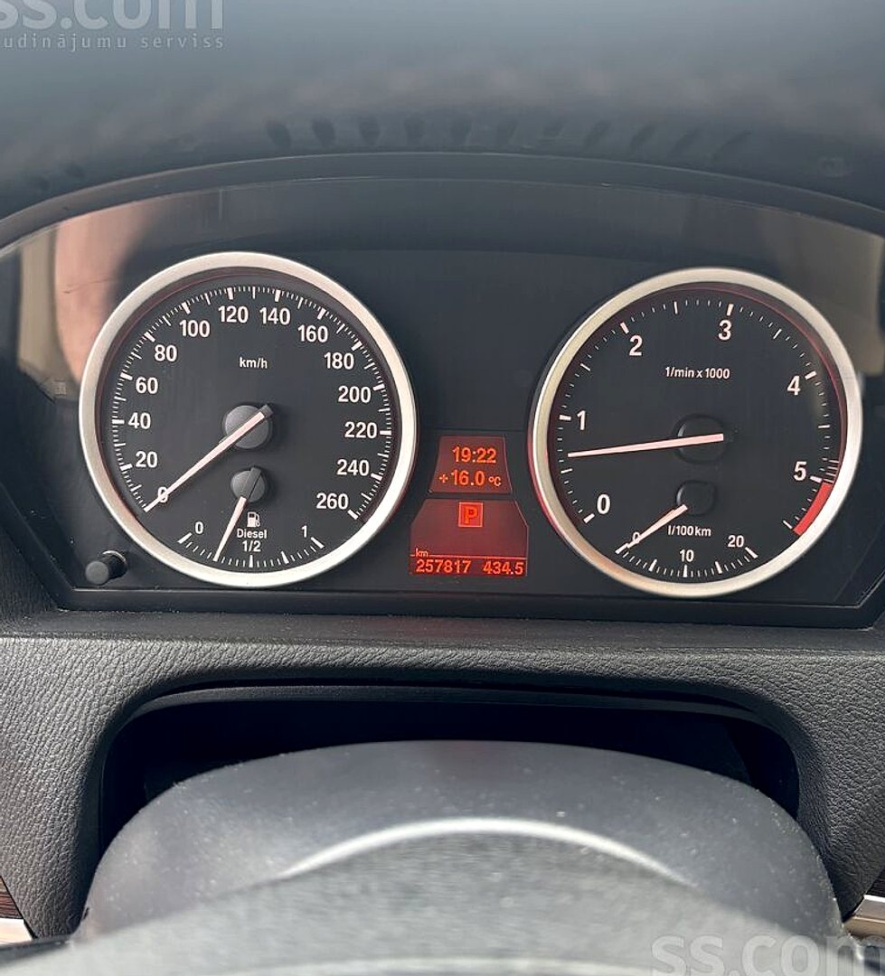 BMW X6 — foto 5