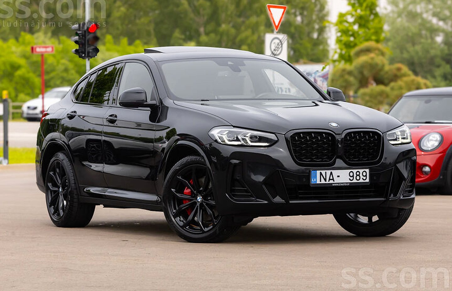 BMW X4 — foto 3