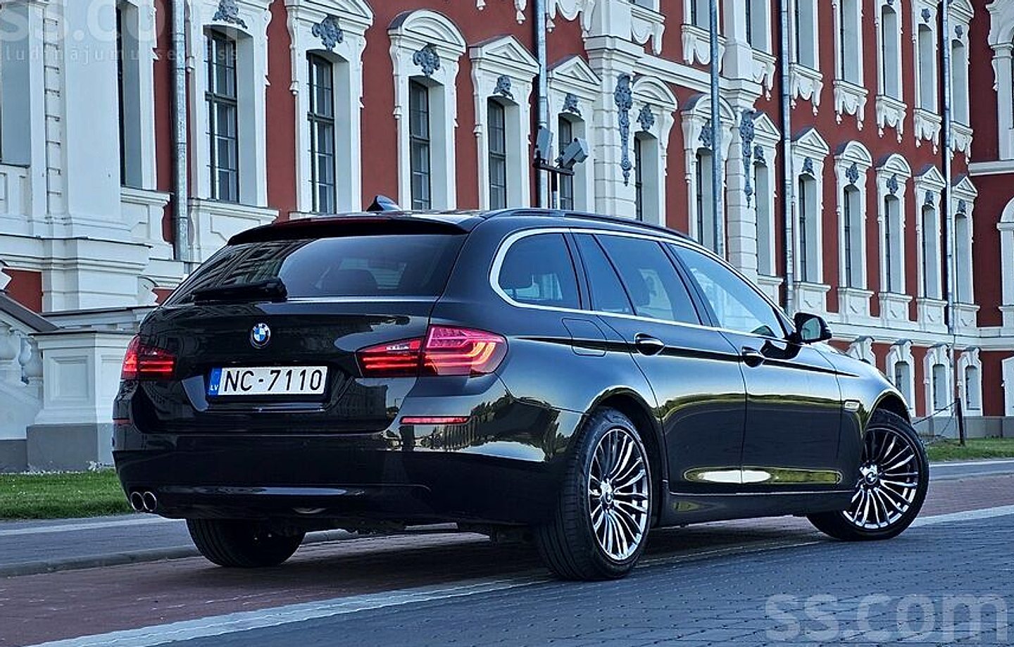 BMW 530 — foto 5