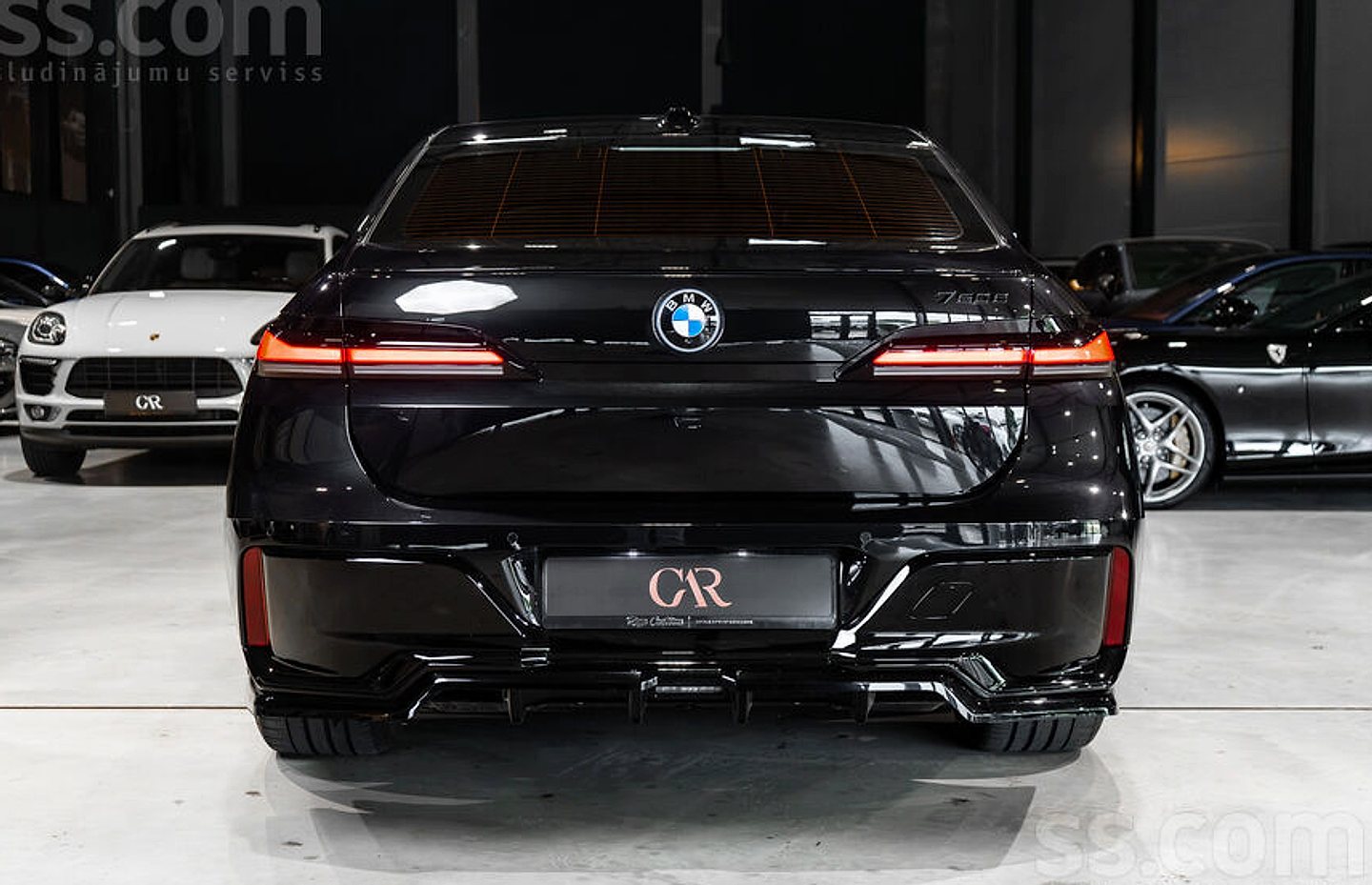 BMW 750 — foto 5