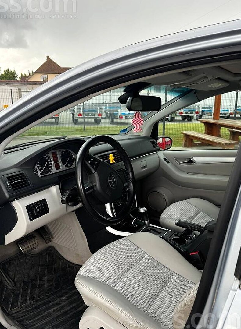 Mercedes-Benz B200 — foto 6