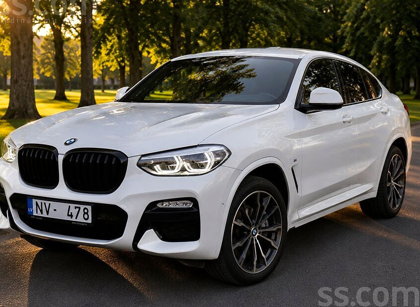 BMW X4 — foto 5