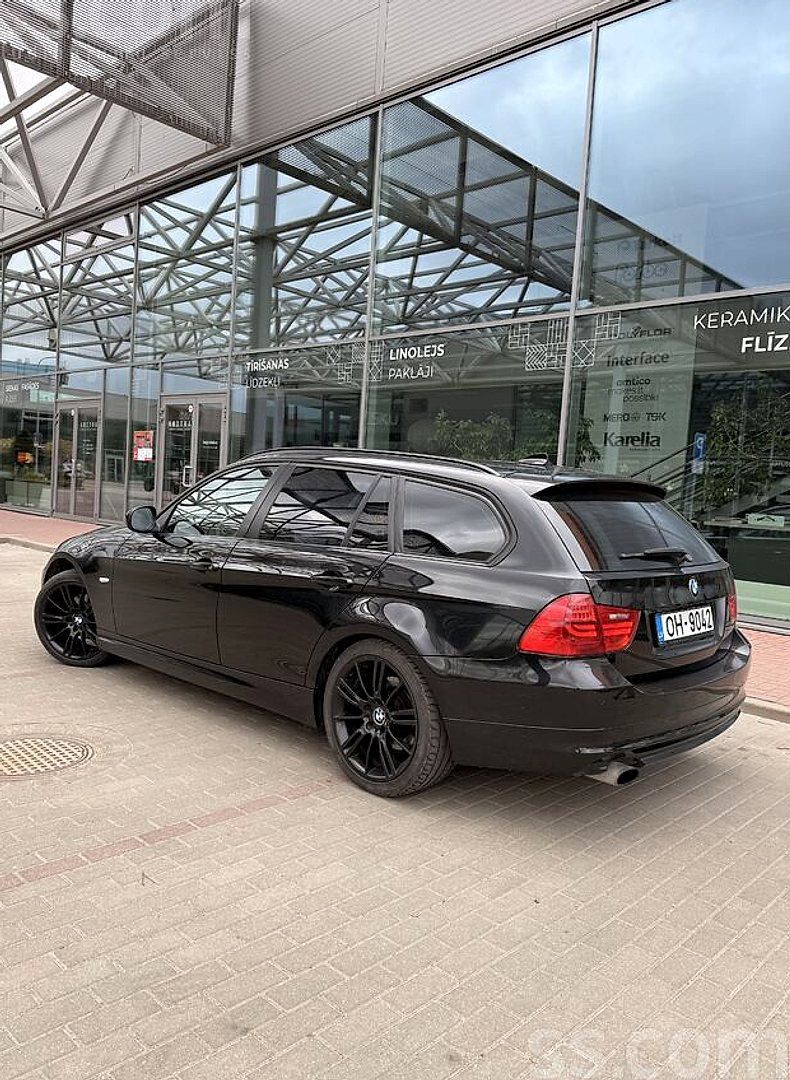 BMW 320 — foto 2