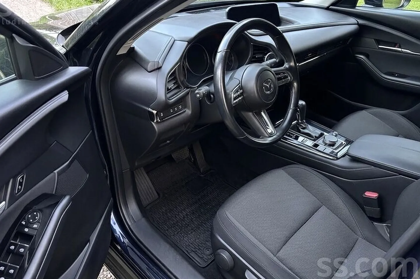 Mazda CX-30, 2022. gads