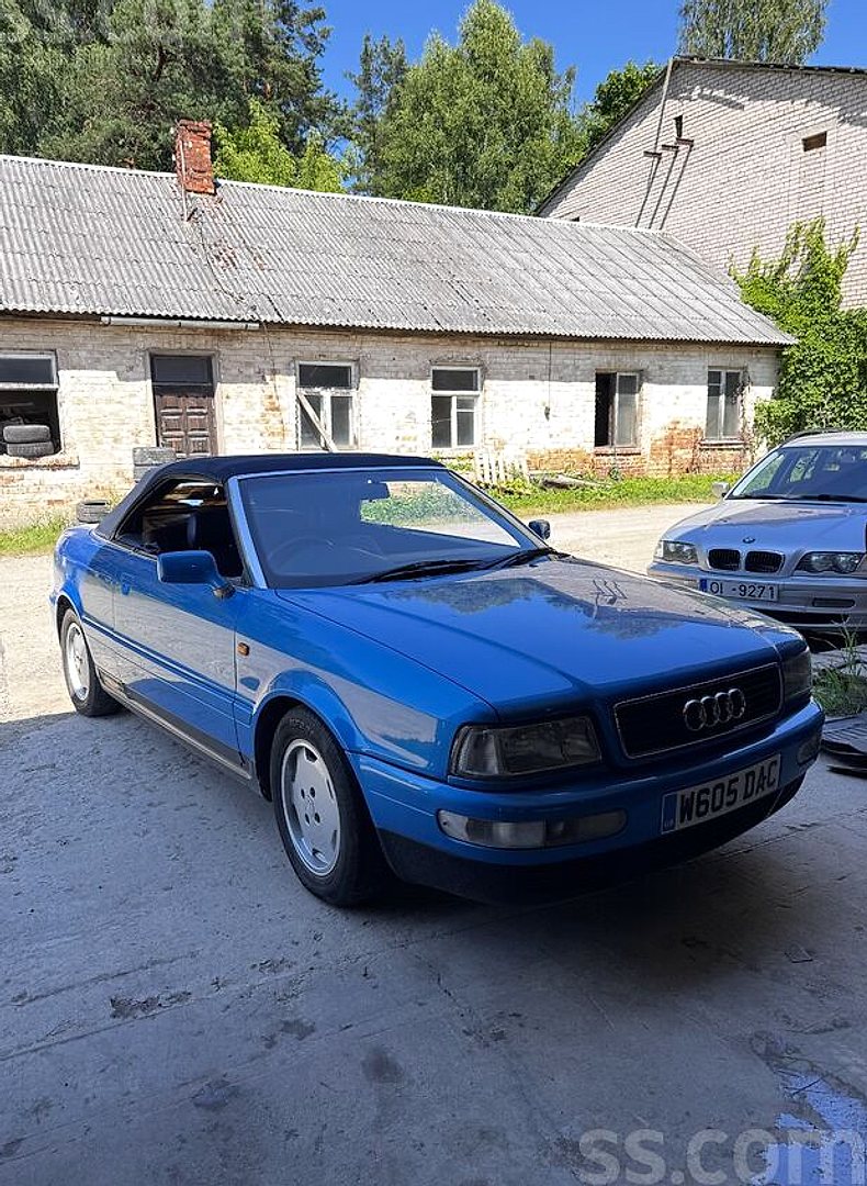 Audi Cabrio, 2000. gads
