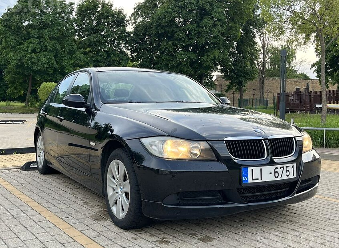 BMW 318 — foto 2
