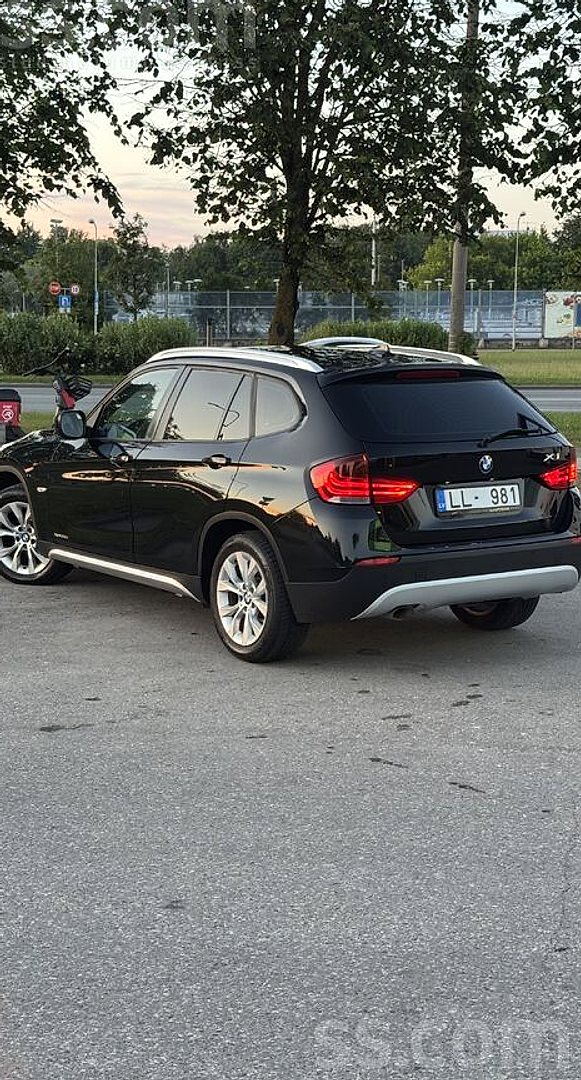 BMW X1 — foto 4