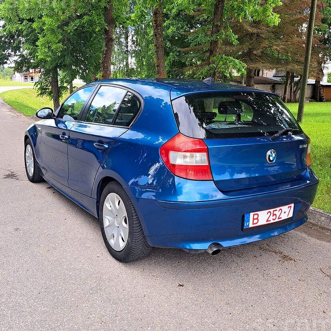 BMW 120 — foto 6