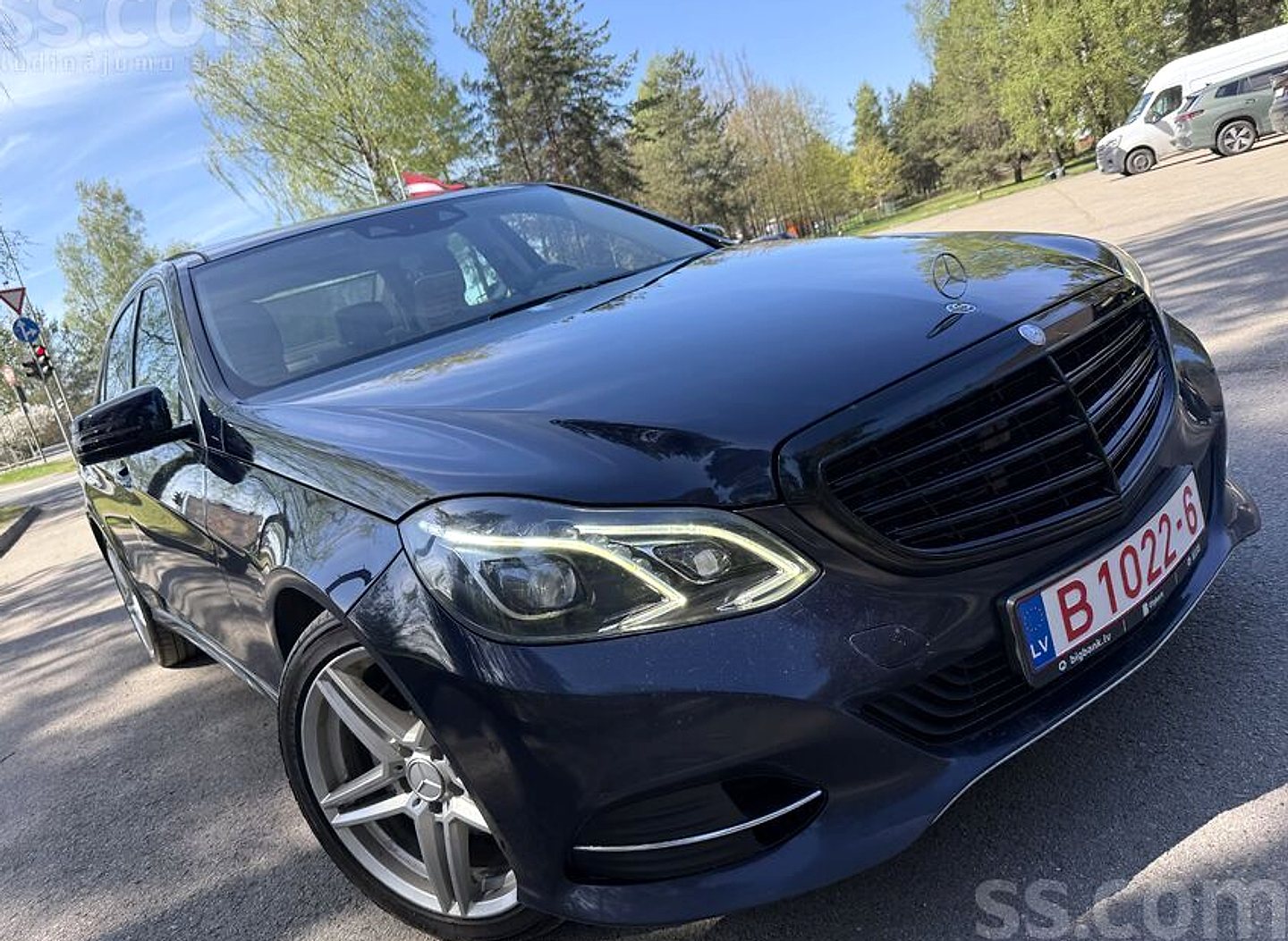 Mercedes-Benz E350 — foto 5