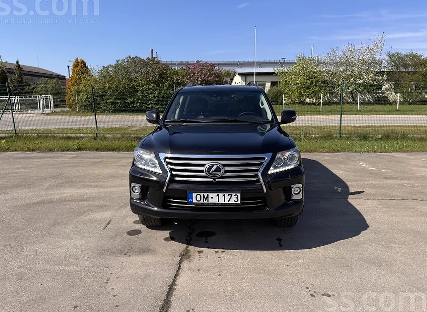 Lexus LX, 2013. gads