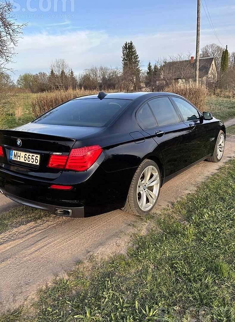 BMW 740 — foto 4