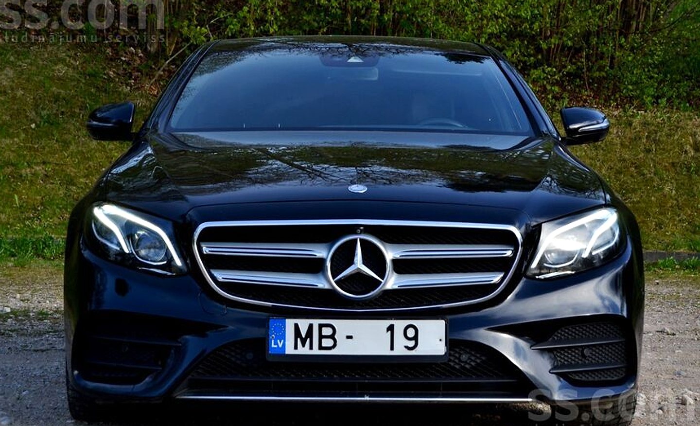 Mercedes-Benz E220 — foto 3