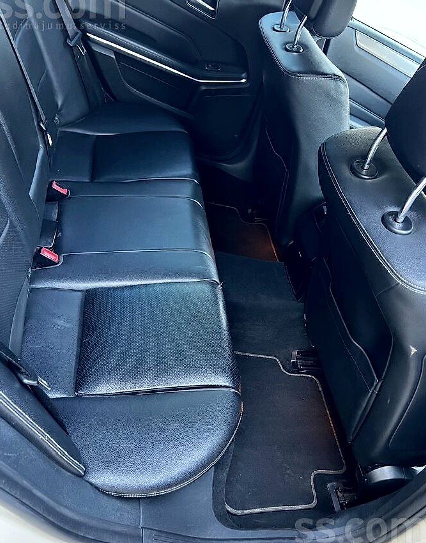Mercedes-Benz E200 — foto 5