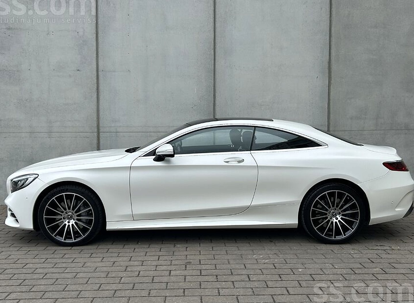 Mercedes-Benz S560 — foto 6