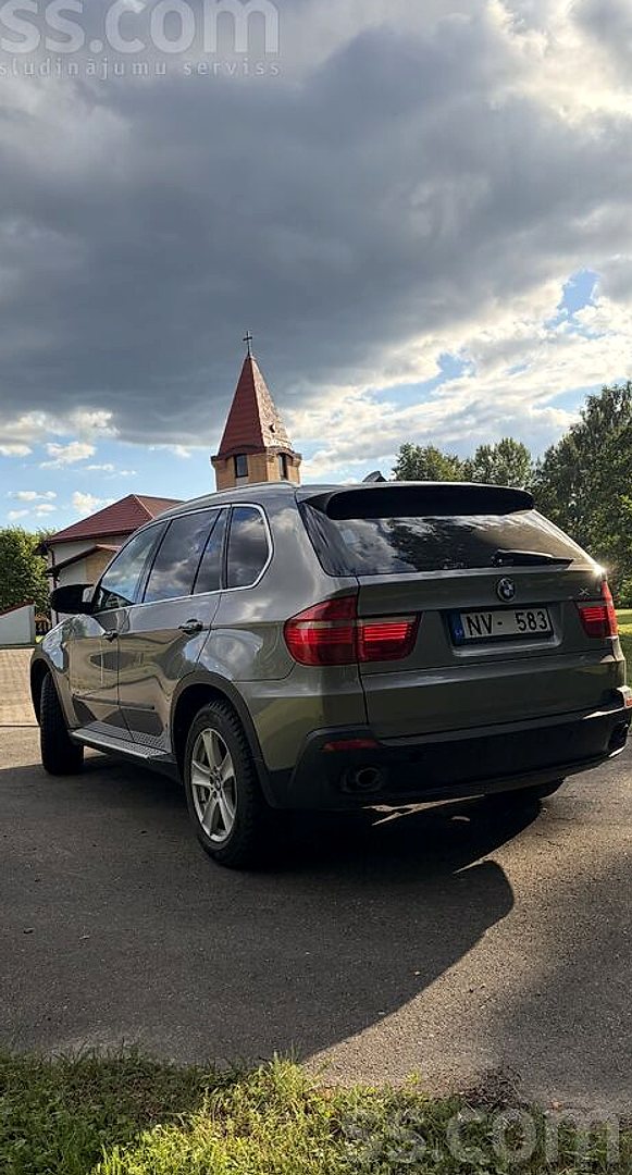 BMW X5 — foto 4