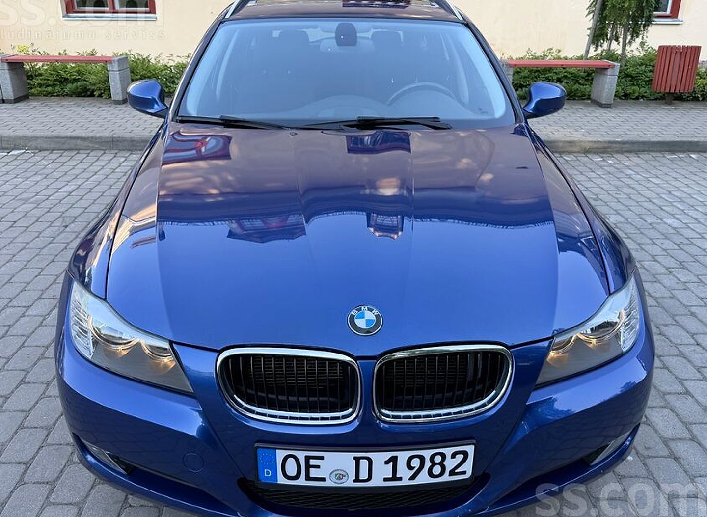BMW 320 — foto 2