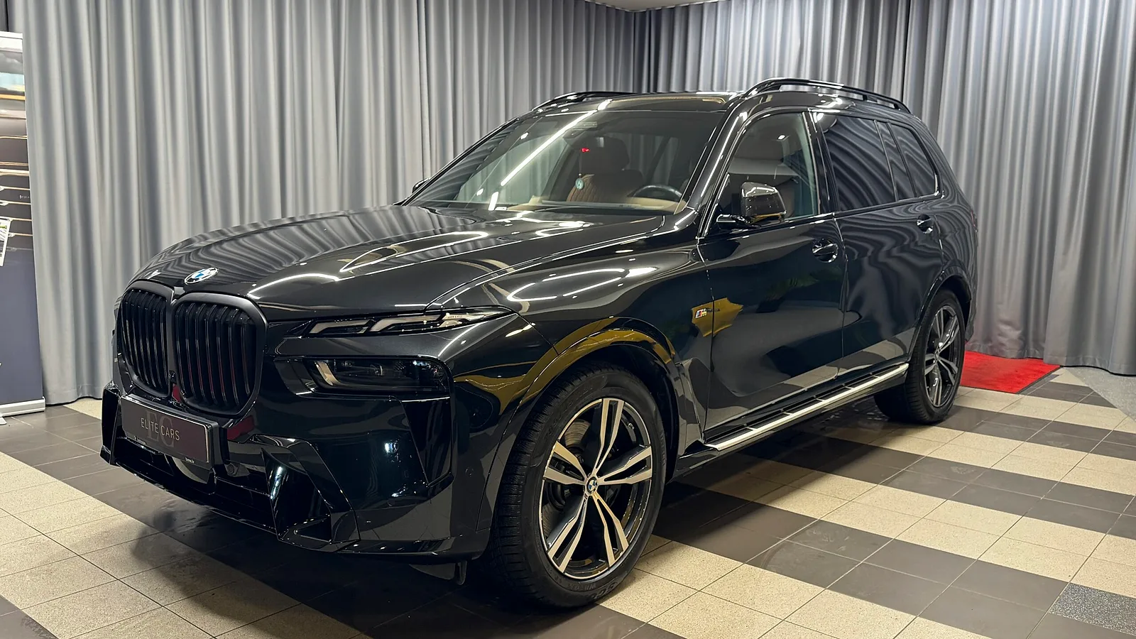 BMW X7, 2023. gads