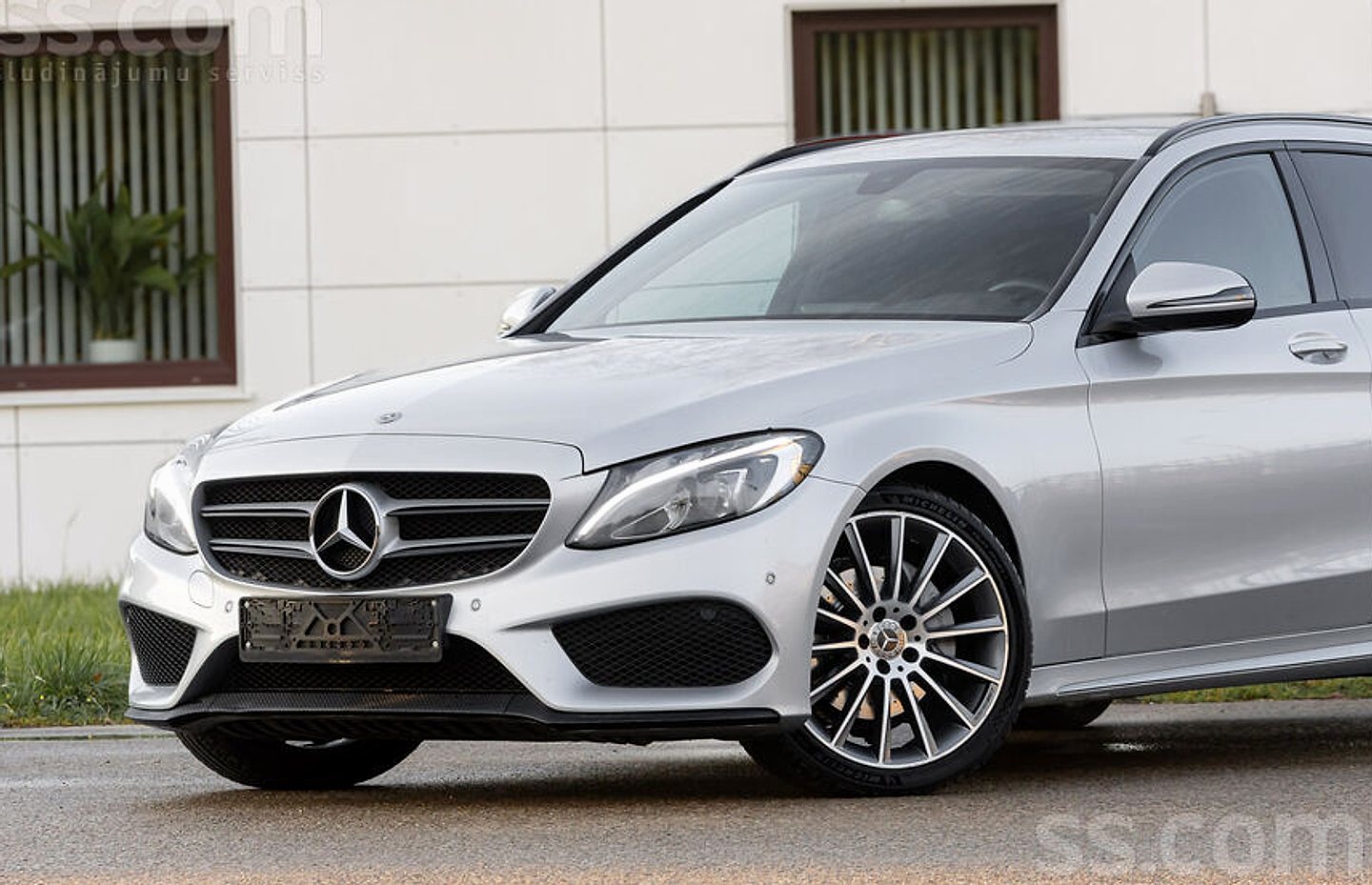Mercedes-Benz C220 — foto 4