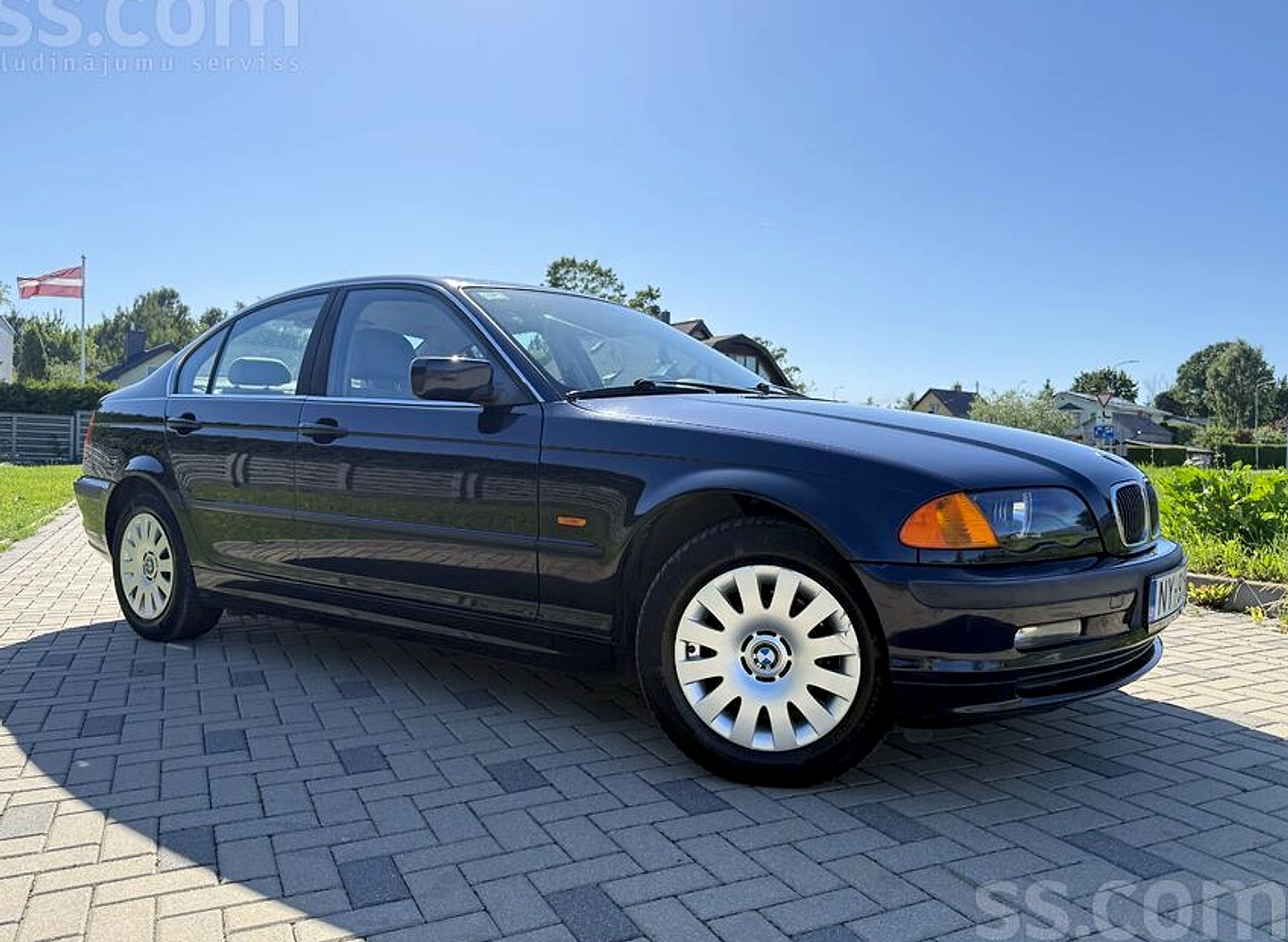 BMW 320 — foto 4