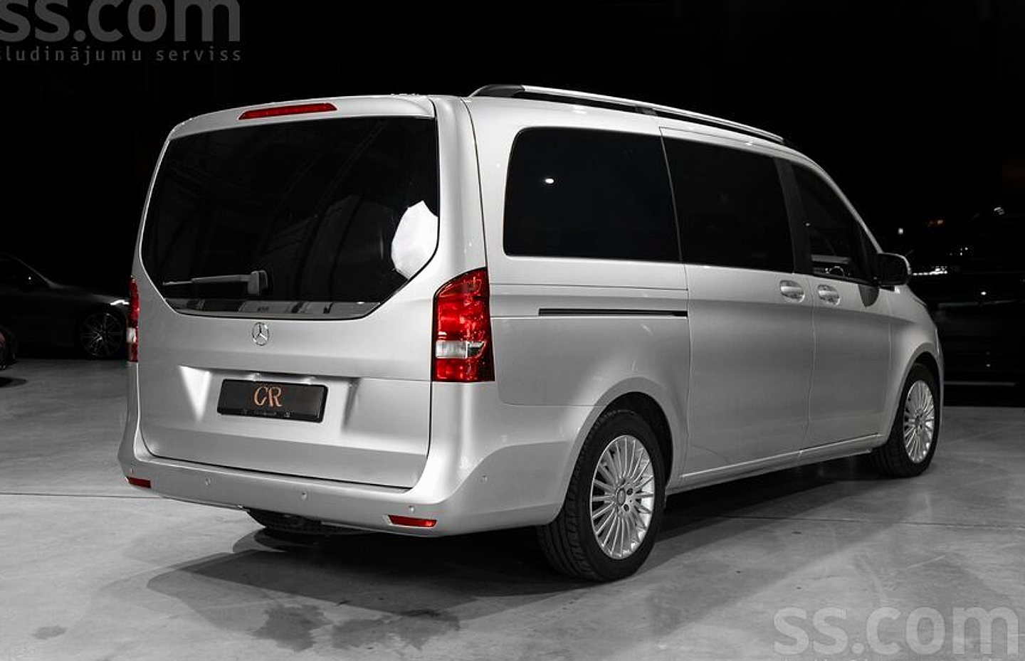 Mercedes-Benz V220 — foto 4