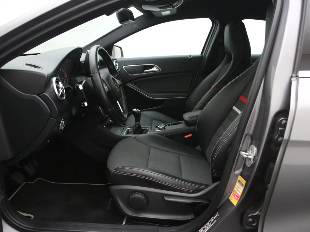 MERCEDES BENZ A180 — foto 5