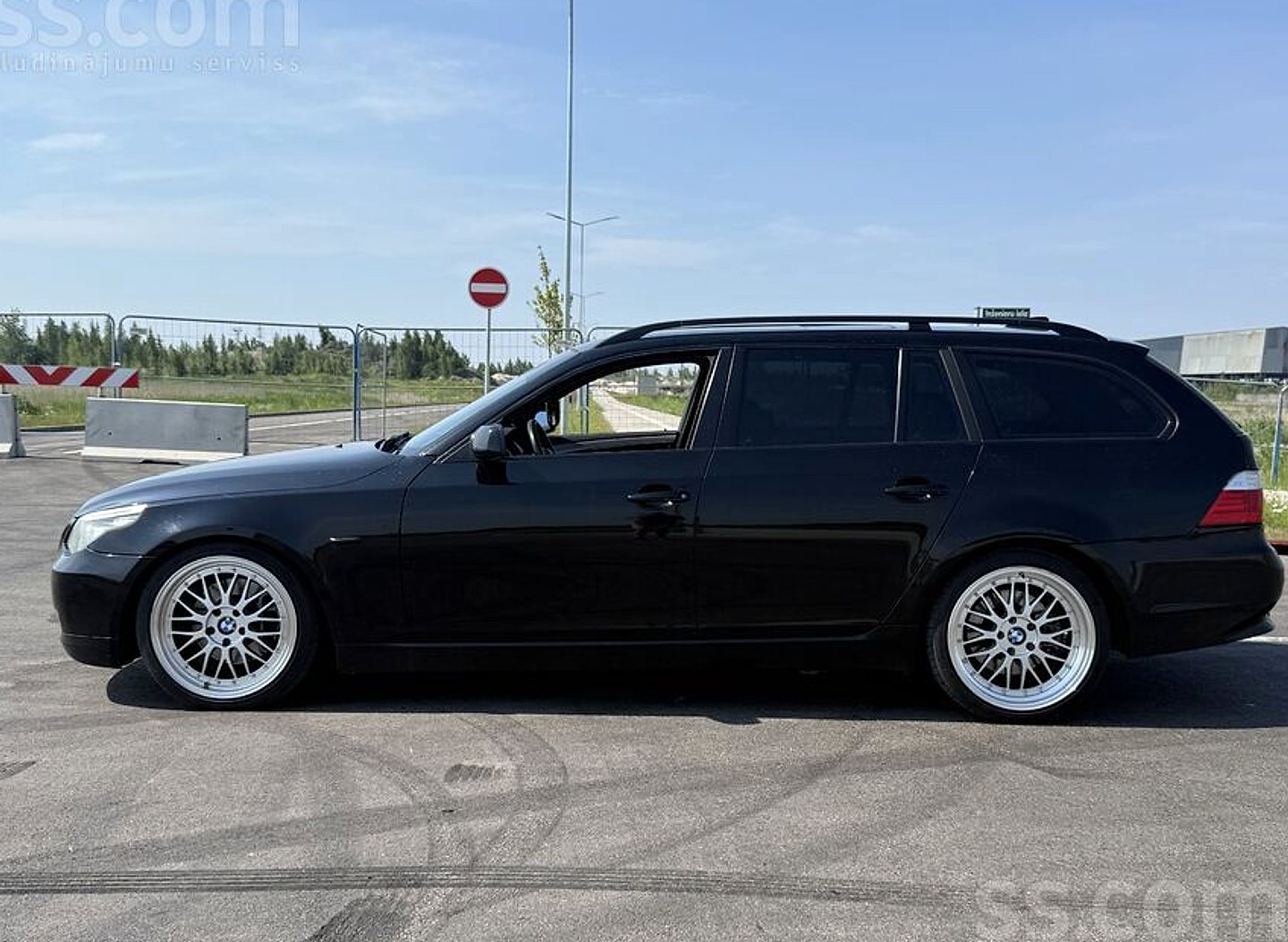 BMW 520 — foto 6