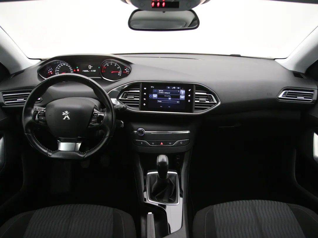 Peugeot 308 — foto 3