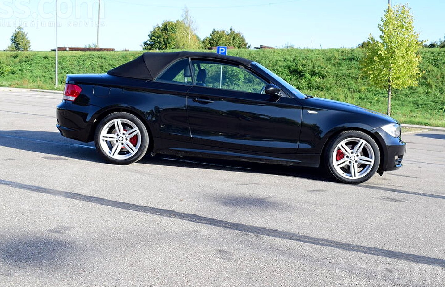 BMW 118 — foto 4