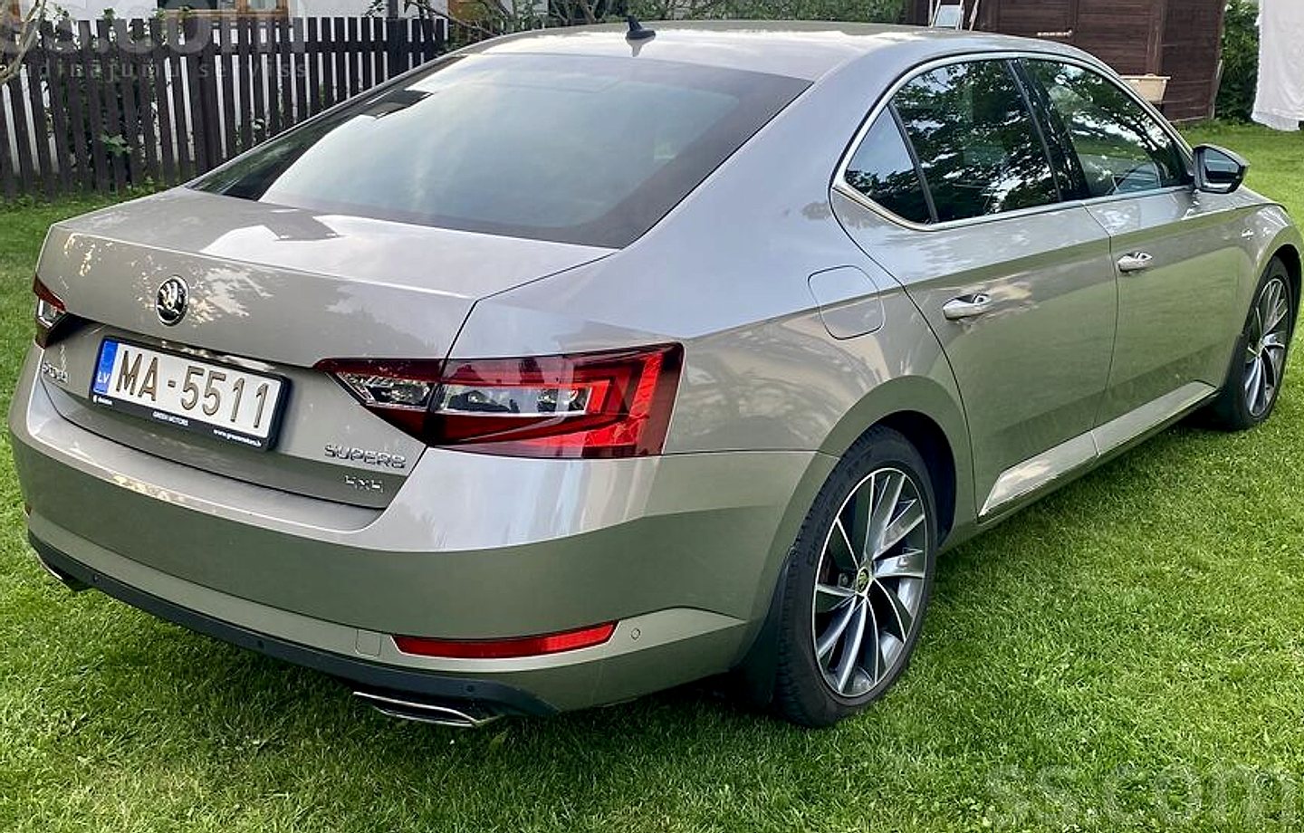 Škoda Superb — foto 4