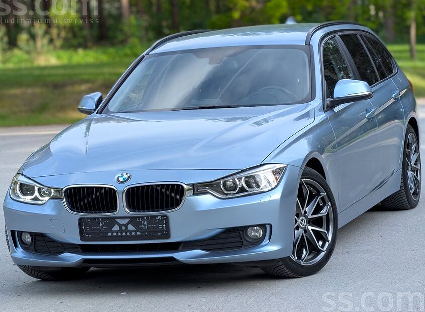 BMW 320 — foto 3