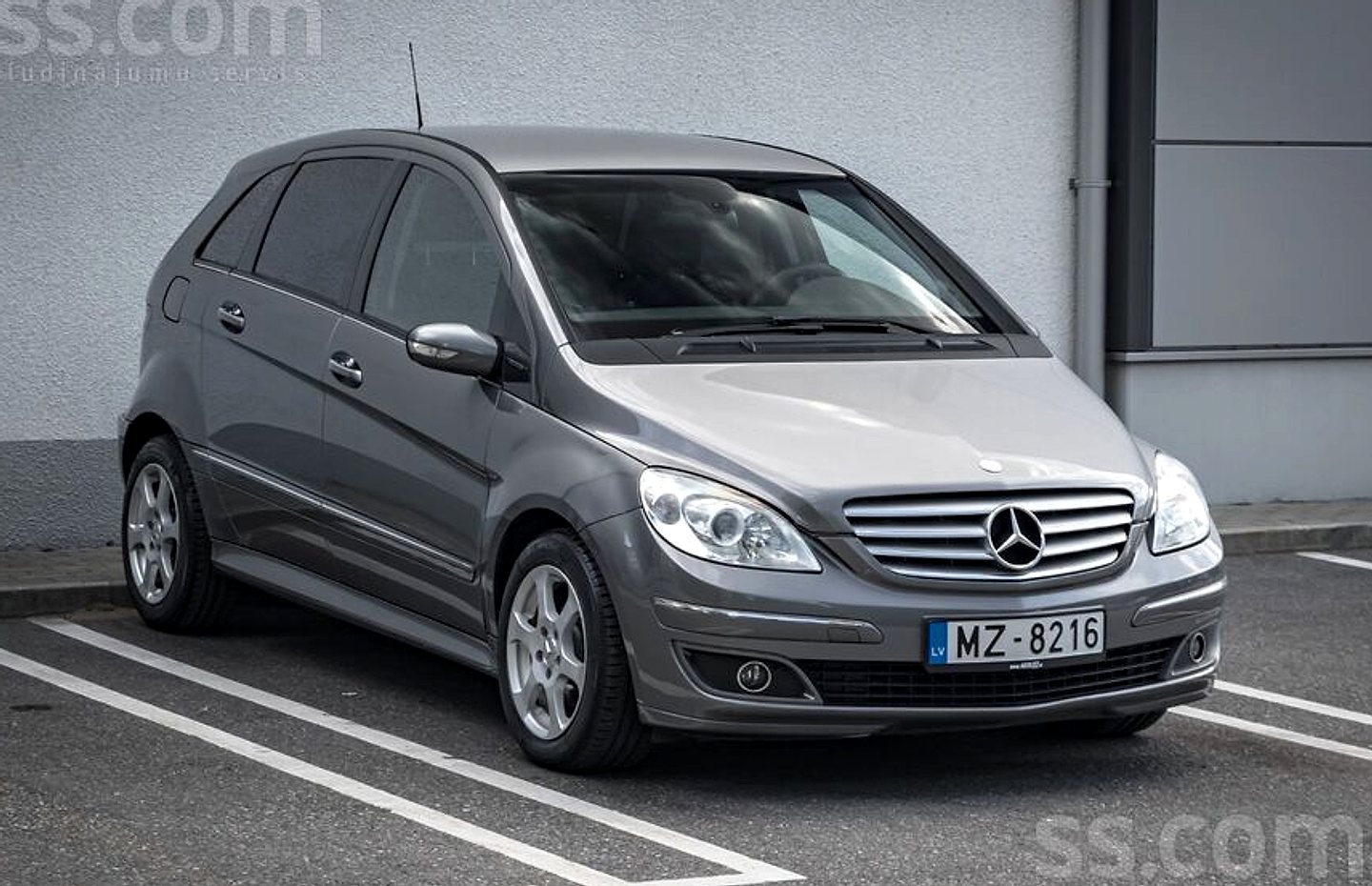 Mercedes-Benz B200 — foto 3
